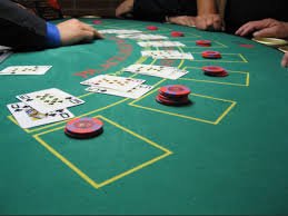uang77 slot app displaying live Liga 1 odds and casino game menu